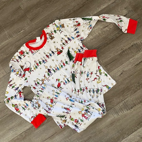 Pottery Barn Other - Dr. Seuss Pottery Barn PJs❤️💚
